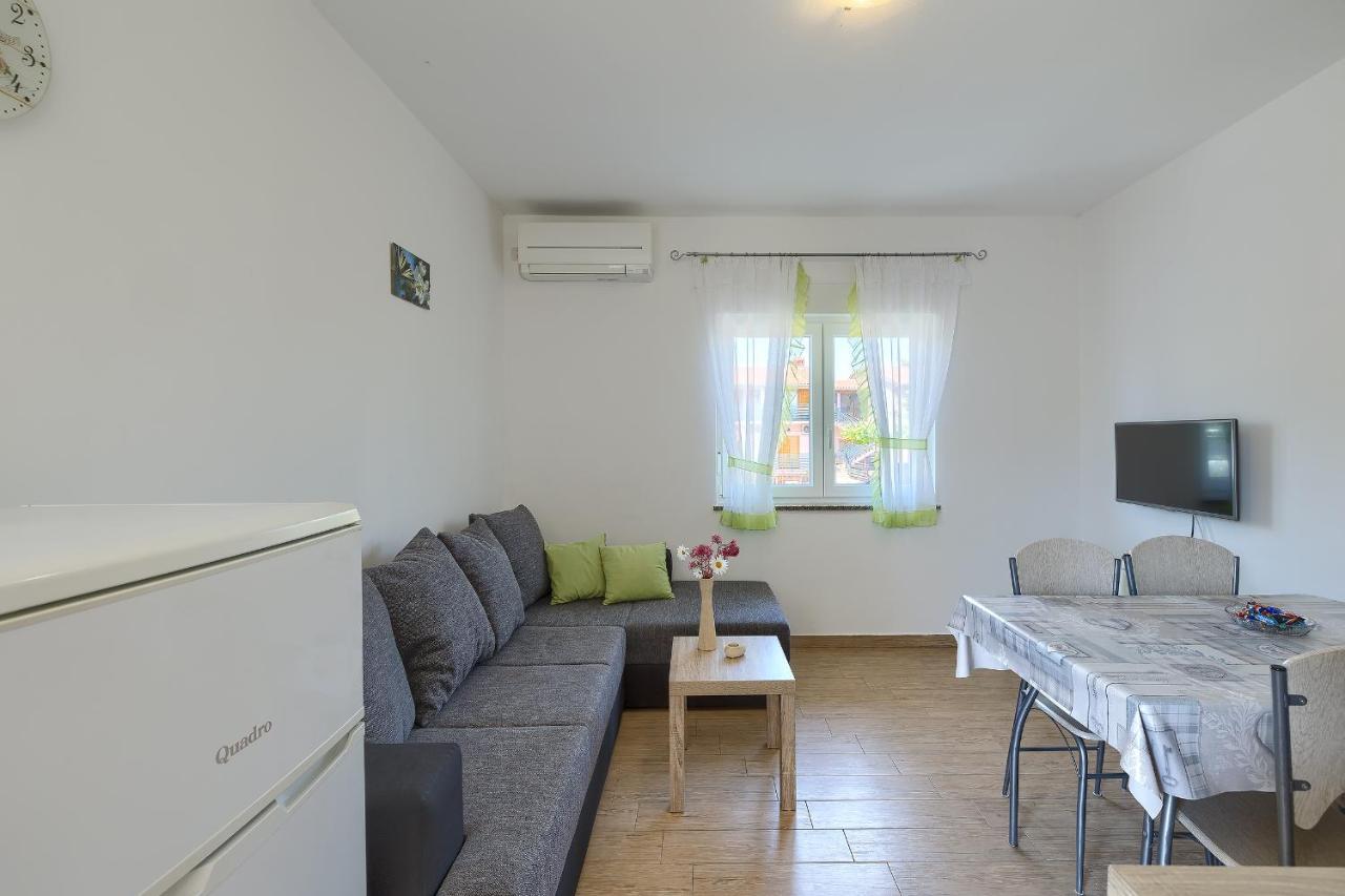 Apartman Mishel 2 ฟาชานา ภายนอก รูปภาพ